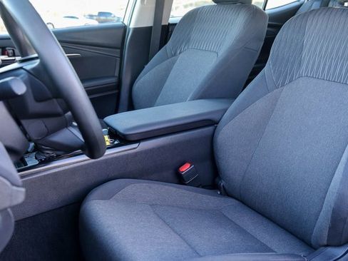 Used 2025 Toyota Camry LE image 11