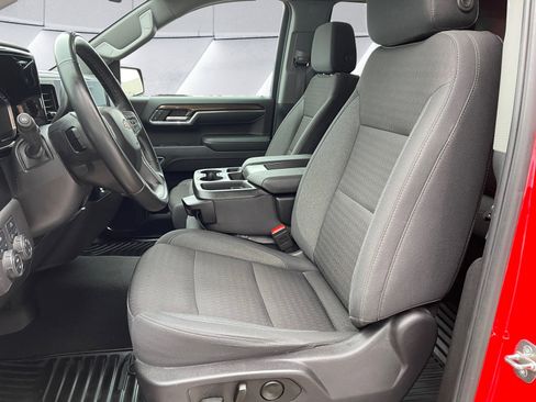 Used 2024 Chevrolet Silverado 1500 LT image 10