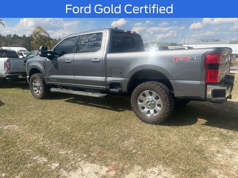 Used 2024 Ford F250 Lariat w/ Chrome Package image 4