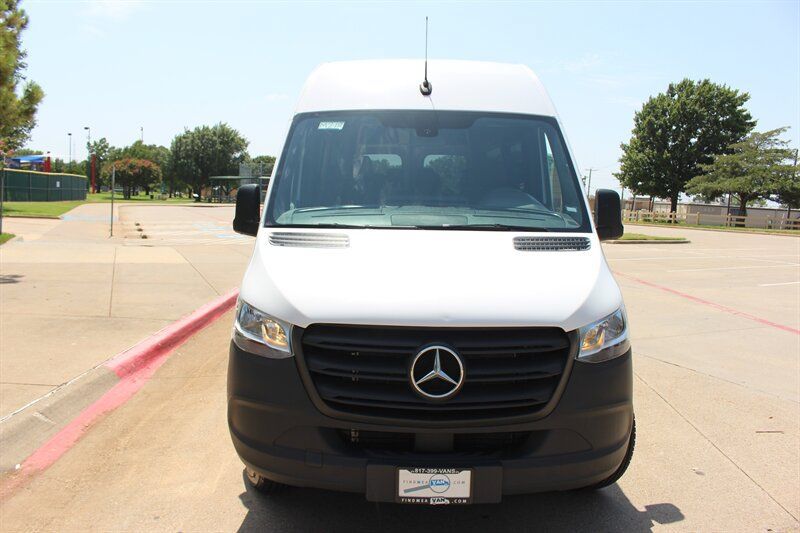 Used 2024 Mercedes-Benz Sprinter 2500 image 8