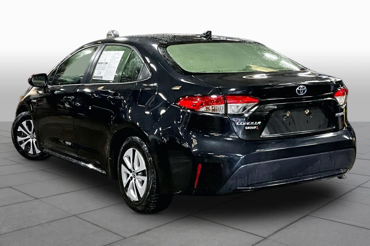 Used 2021 Toyota Corolla LE w/ Carpet Mat Package (TMS) FWD image 12