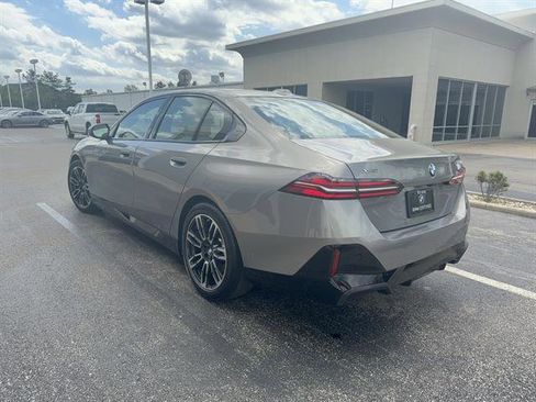 Certified 2024 BMW 530i xDrive w/ M Sport Package image 6