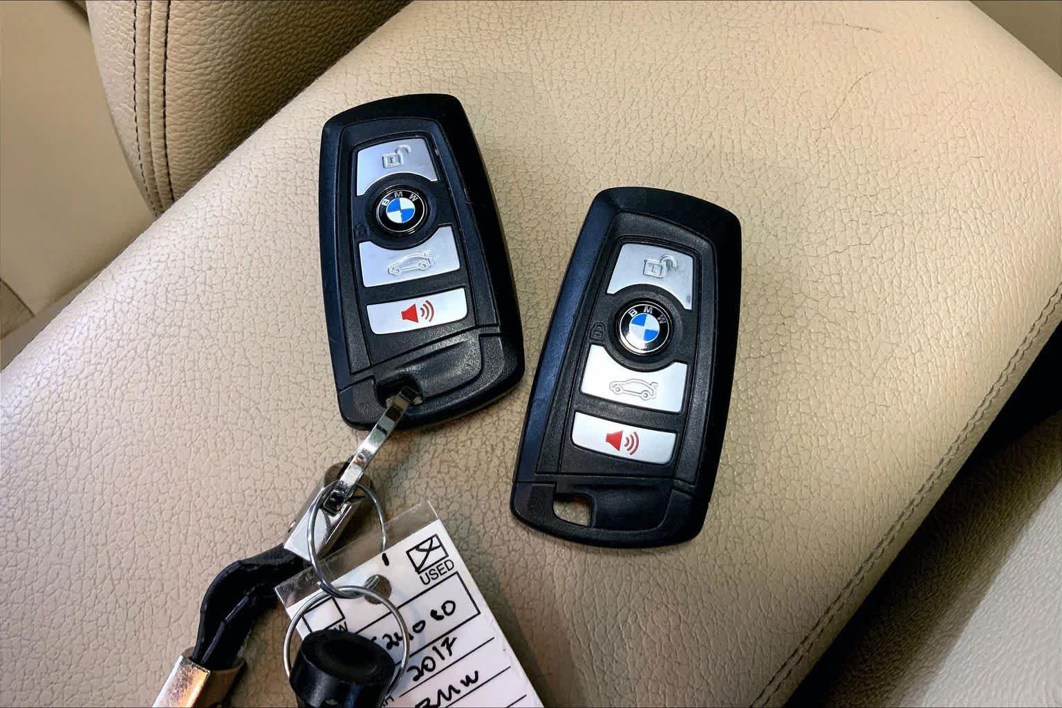 Used 2017 BMW X3 xDrive28i AWD/4WD image 14