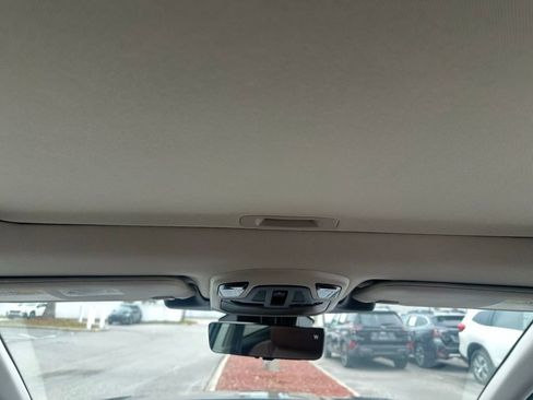 Used 2025 Subaru Outback Touring XT image 20