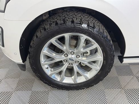 Certified 2019 Ford Expedition Max Platinum image 8