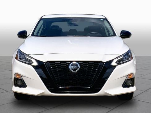 Used 2022 Nissan Altima 2.5 SR w/ Midnight Edition Package FWD image 4