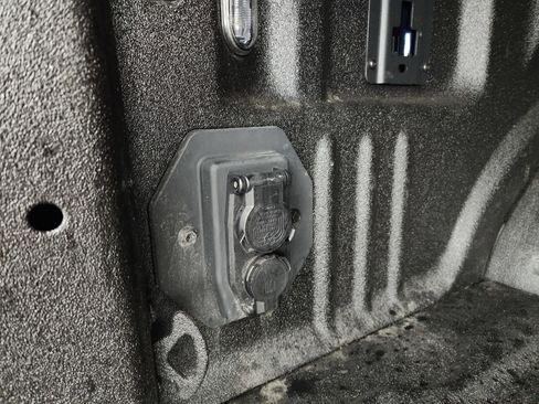 Used 2023 Ford F250 Lariat w/ Sport Appearance Package image 33