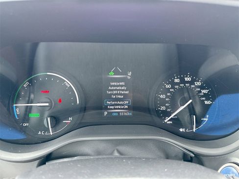 Used 2024 Toyota Sienna LE image 11