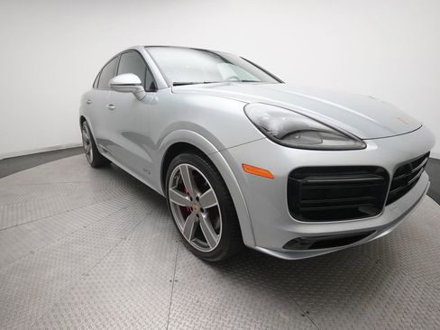 Certified 2023 Porsche Cayenne GTS AWD/4WD image 3