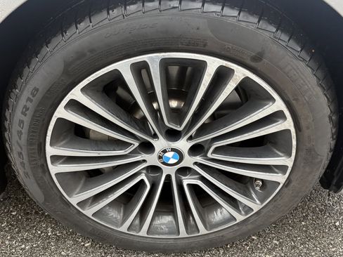 Used 2020 BMW 530i xDrive w/ Premium Package image 15