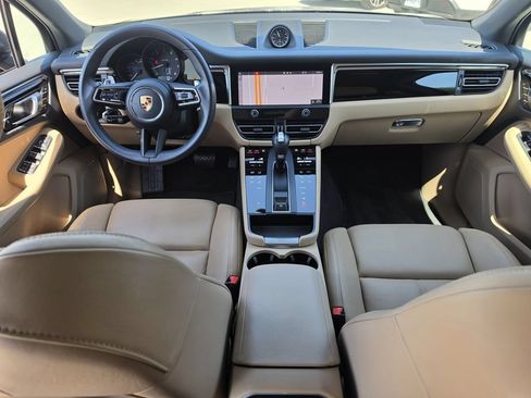 Used 2023 Porsche Macan AWD/4WD image 9
