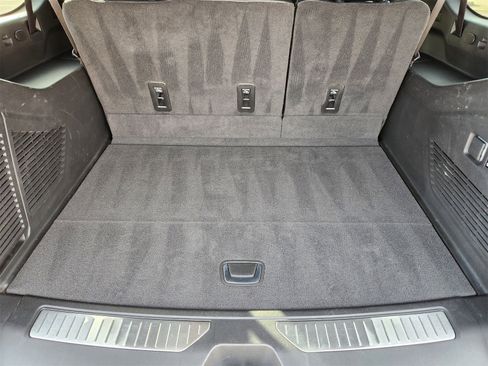 Used 2023 GMC Yukon XL Denali image 46