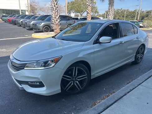 Used 2017 Honda Accord Sport Special Edition image 3