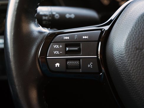 Certified 2025 Honda CR-V EX-L image 20