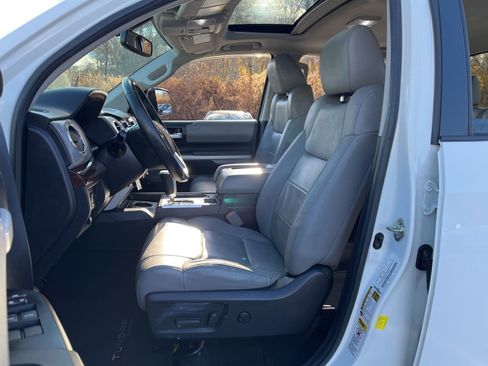 Used 2016 Toyota Tundra Limited image 13