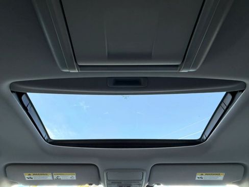 Used 2017 Honda Pilot Touring image 55