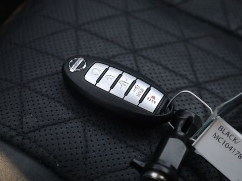 Used 2021 Nissan Murano Platinum w/ Cargo Package image 23