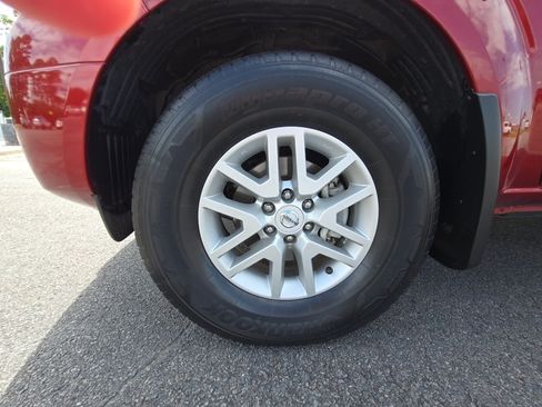 Used 2021 Nissan Frontier SV AWD/4WD image 10