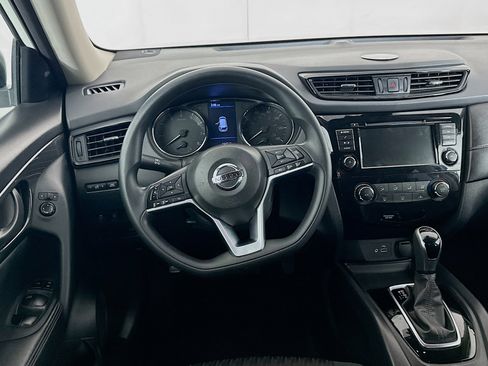 Used 2020 Nissan Rogue S image 17