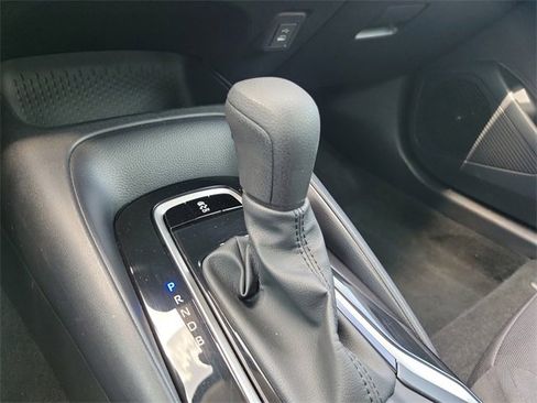 Used 2025 Toyota Corolla LE image 20