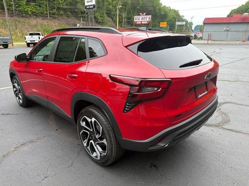 New 2026 Chevrolet Trax RS FWD image 3