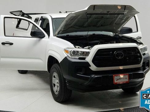 Used 2019 Toyota Tacoma SR image 14
