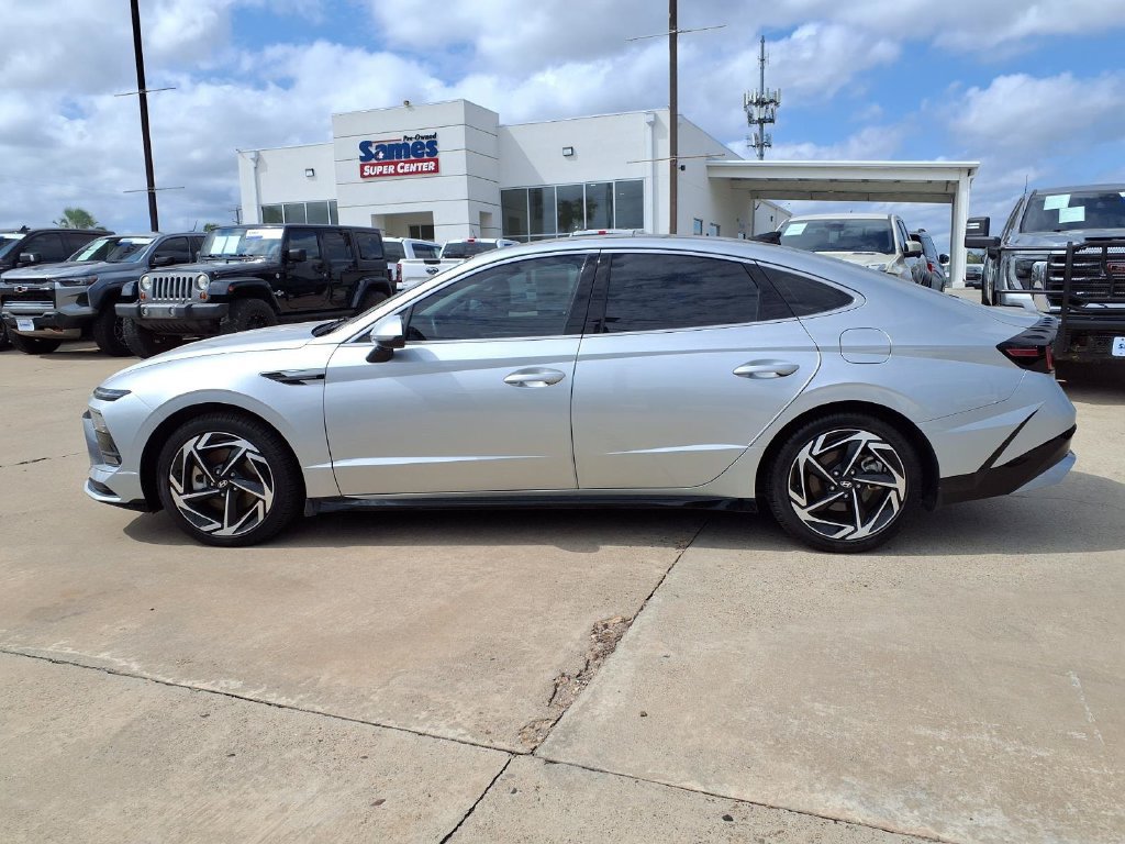 Used 2025 Hyundai Sonata SEL FWD image 5