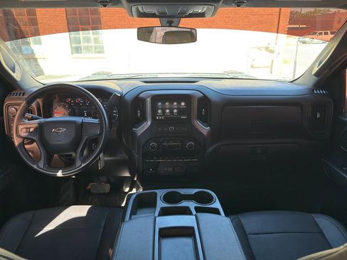 Used 2023 Chevrolet Silverado 2500 W/T w/ Gooseneck/5TH Wheel Package AWD/4WD image 10