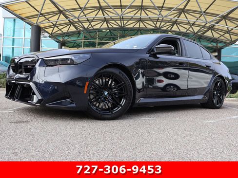 Used 2026 BMW M5 w/ Carbon Package image 1