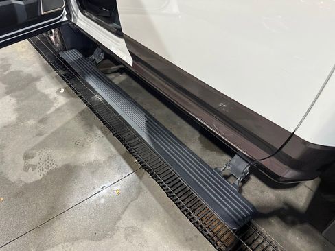 Used 2022 RAM 3500 Limited image 30