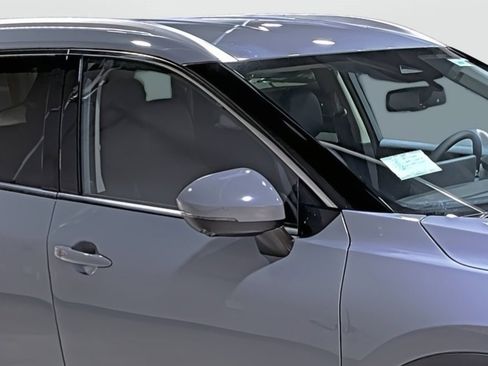 Used 2025 Nissan Rogue SL image 15