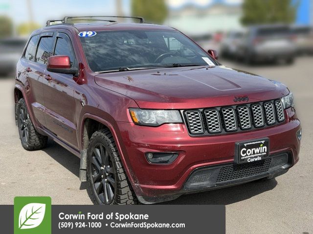 Used 2019 Jeep Grand Cherokee Altitude AWD/4WD 360° Tour