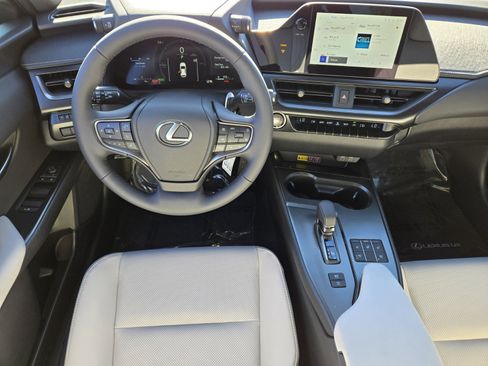 New 2026 Lexus UX 300h AWD image 9