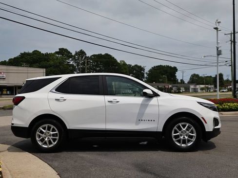 Used 2024 Chevrolet Equinox LT AWD/4WD image 12