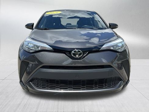 Used 2021 Toyota C-HR XLE FWD image 2