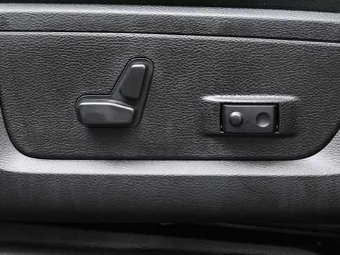 Used 2024 RAM 2500 Rebel AWD/4WD image 10