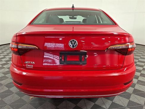 Used 2020 Volkswagen Jetta SE image 8