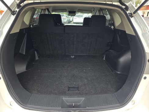 Used 2011 Nissan Rogue S Krom Edition image 2