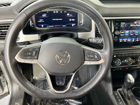 Used 2023 Volkswagen Atlas SEL image 11
