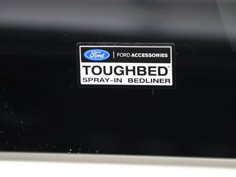 New 2025 Ford Maverick Lariat w/ Black Appearance Package image 13