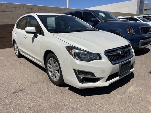Used 2016 Subaru Impreza 2.0i Premium AWD/4WD image 2