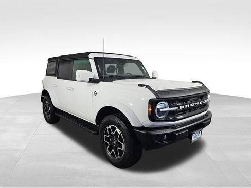 Used 2021 Ford Bronco Outer Banks AWD/4WD image 3