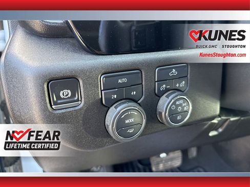 Used 2025 Chevrolet Silverado 1500 RST w/ Convenience Package II AWD/4WD image 24