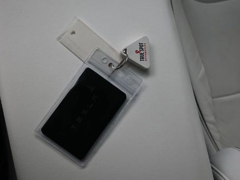 Used 2022 Tesla Model X Plaid AWD/4WD image 21