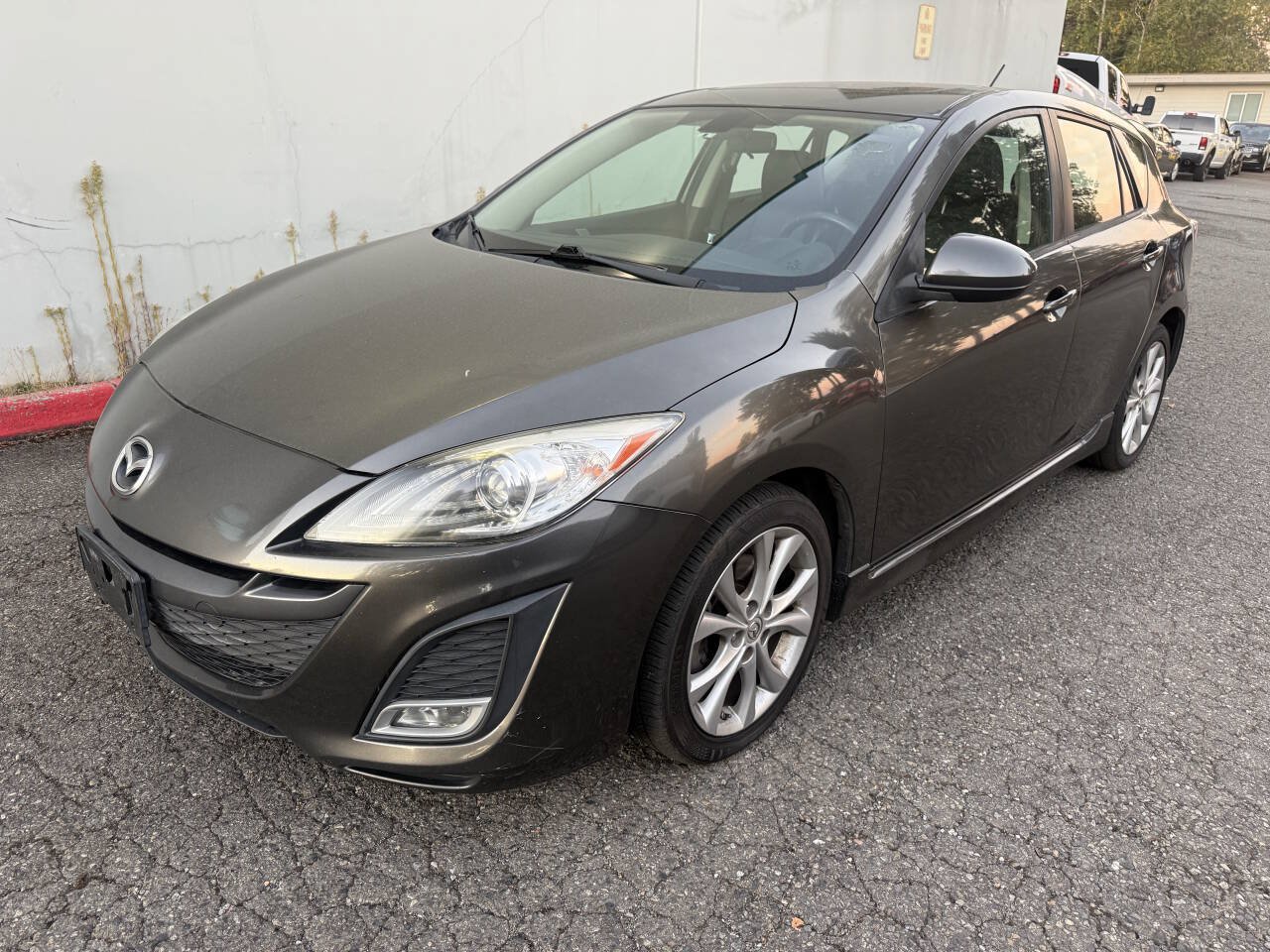 Used 2011 MAZDA MAZDA3 s Grand Touring w/ Tech Pkg FWD image 4