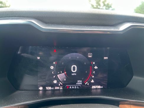 Used 2023 GMC Canyon AT4 w/ AT4 Premium Package AWD/4WD image 5