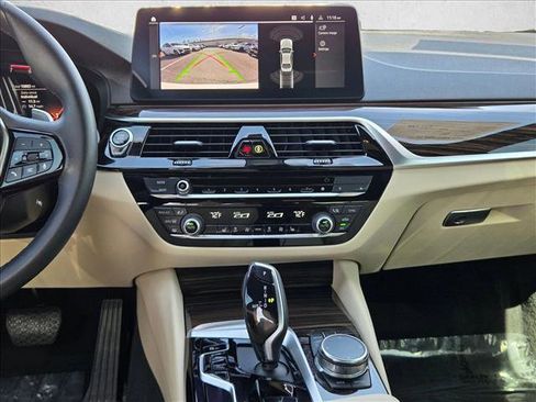 Certified 2023 BMW 530i w/ Convenience Package image 15