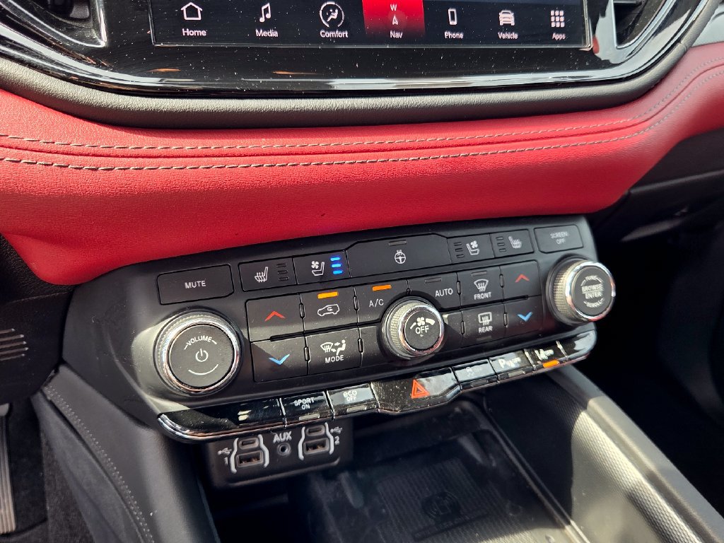 Used 2022 Dodge Durango R/T AWD/4WD image 21