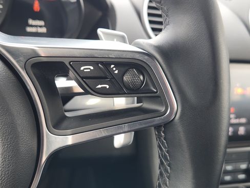 Used 2018 Porsche 718 Boxster image 31