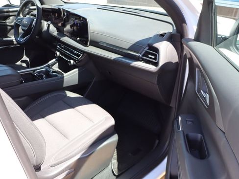 Used 2024 Chevrolet Traverse LT w/ LPO, Floor Liner Package FWD image 47
